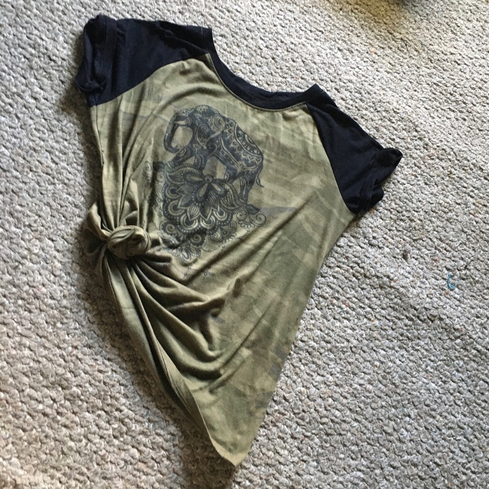 Green camo elephant print tee